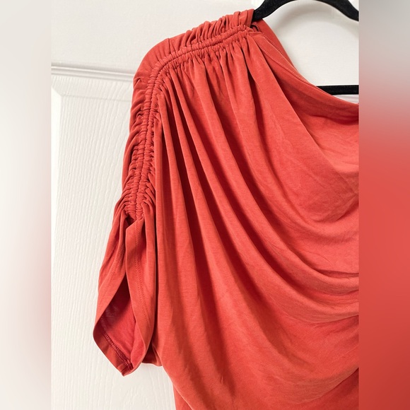 Express Rust Ruched Blouse - Picture 3 of 6